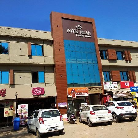Hotel Milan Ahmedabad Eksteriør bilde