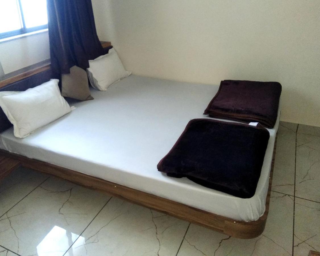 Hotel Milan Ahmedabad Eksteriør bilde