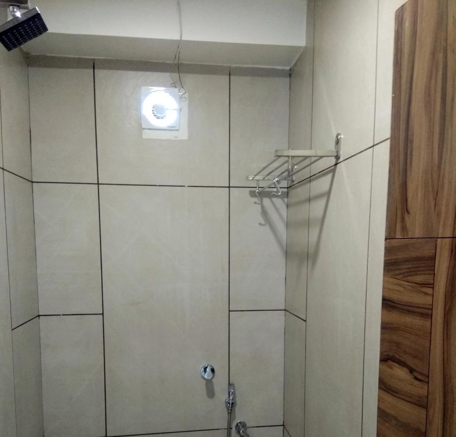 Hotel Milan Ahmedabad Eksteriør bilde