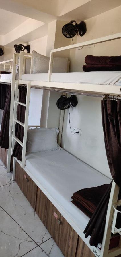 Hotel Milan Ahmedabad Eksteriør bilde
