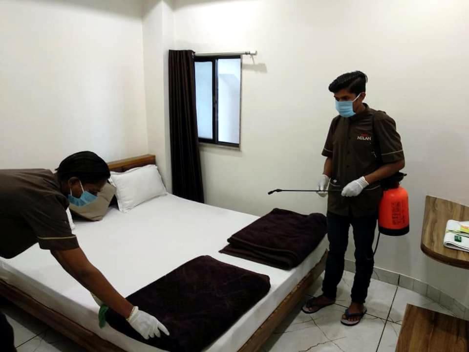Hotel Milan Ahmedabad Eksteriør bilde