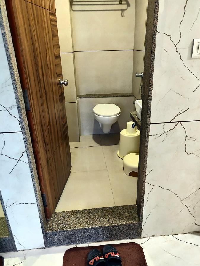Hotel Milan Ahmedabad Eksteriør bilde